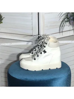 Madden Girl Cream Vegan Leather Lace Up Boots 7.5 thumbnail 10