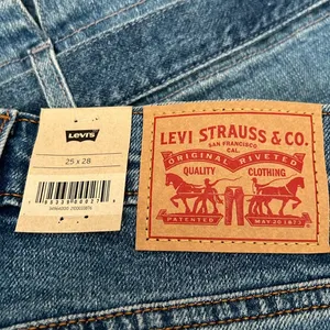 Levi’s Wedgie Straight High Rise Jeans Size 25 NEW thumbnail 2
