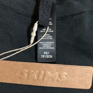 SKIMS Cotton Jersey T-Shirt XS thumbnail 3