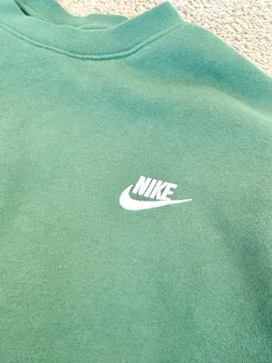 Nike Crewneck Sweatshirt Women’s thumbnail 2