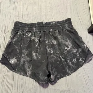 Lululemon Athletica Black hotty hot Shorts thumbnail 4