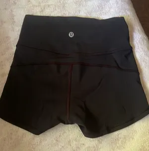 Lululemon In Movement Shorts thumbnail 3