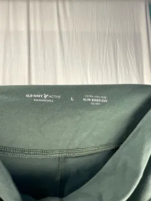 Old Navy Active Slim Bootcut Leggings High-Rise thumbnail 4