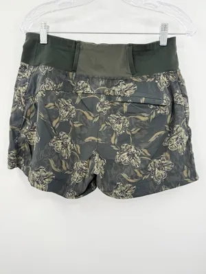 Athleta Women's Trekkie North Printed Shorts Terra Firma Olive Green‎ Size 6 thumbnail 3