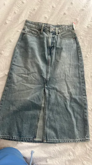 Old Navy Midi Jean skirt thumbnail 1