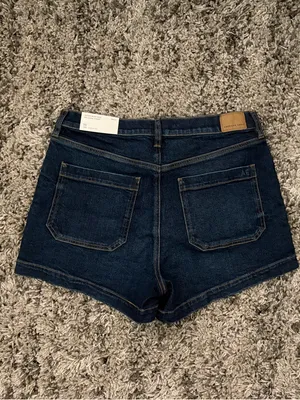 🐛 NWT American Eagle Outfitters Dark Indigo Denim Shorts thumbnail 2