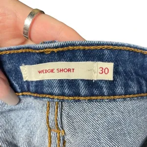 Levi's Wedgie Fit High Rise Denim Shorts‎ Size 30 thumbnail 8