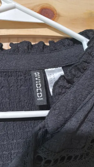 H&M black linen top thumbnail 2
