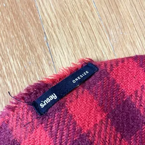 Sinsay Red Plaid Scarf Buffalo Check Fringe Winter Scarf One Size thumbnail 4