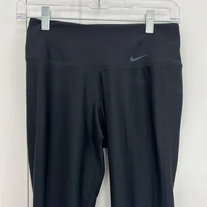 Nike XS Black Dri-Fit Ankle Leggings with Waist Key Pocket thumbnail 3