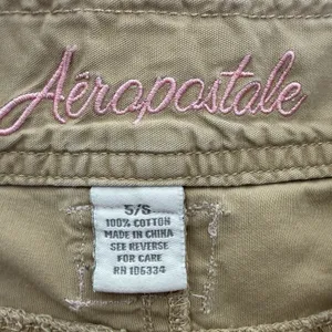 Aeropostale Women's 5/S Khaki Capri Pants Low Rise Utility Cargo Y2K 2000s thumbnail 13
