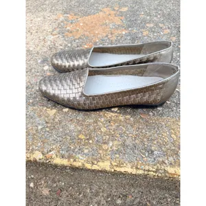 Trotters Womens 8.5‎ Woven Leather Loafers Metallic Pewter Gold Brazil 158-704 thumbnail 7