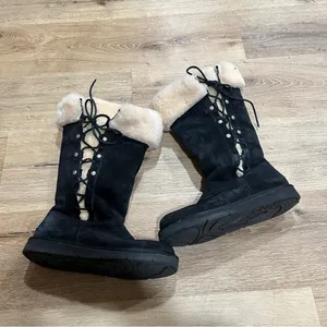 UGG Australia Upside Black Suede Winter Boots Lace-Up Size 8 Y2K thumbnail 2