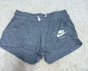 Nike shorts thumbnail 1