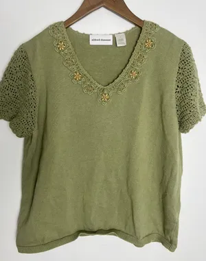 Alfred Dunner VTG Green Crochet Beaded Floral Sweater Top Coastal Grandmacore Cottage Boho 70s thumbnail 1