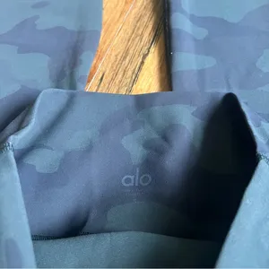 Alo Yoga High-Waist Camo Vapor Legging Hunter Camouflage thumbnail 3