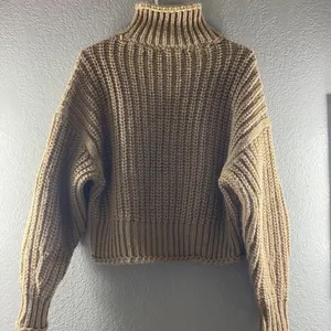 H&M Chunky Knit Turtleneck Boxy Sweater thumbnail 13