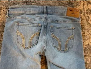 Hollister Low-Rise Skinny Jeans thumbnail 6
