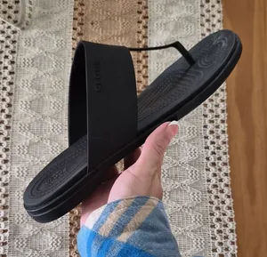 RIGHT SHOE ONLY Crocs 1 SHOE Black Slide Sandal Comfortable Toe-Post Right Foot thumbnail 1