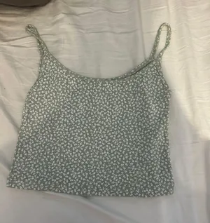 Brandy Melville Green Floral Tank Top thumbnail 2