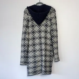Anthropologie Fiets Voor2 Wool Blend Hooded Tassel Cardigan Sweater in Navy Beige Medium thumbnail 6
