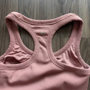 Alo Yoga Tank Top thumbnail 5