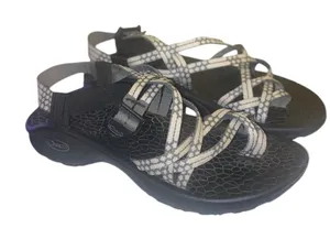 Chacos z2 strappy sandals size 7 thumbnail 1