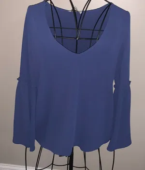 Evereve Brave top with flutter sleeves thumbnail 1