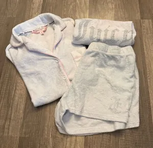 Juicy Couture 3 Piece Terry Cloth Rhinestone Pajama Lounge Set thumbnail 1