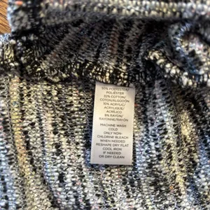 LOFT Short Sleeve Pullover Sweater Size M‎ thumbnail 5