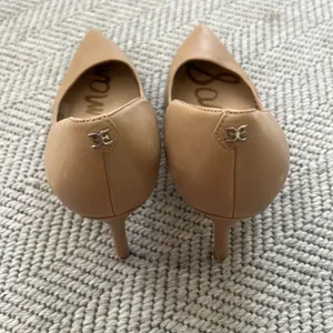 Sam Edelman Classic Beige Heels thumbnail 4