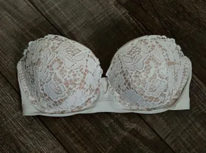 Victoria's Secret Bra thumbnail 1