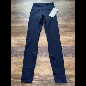 Lululemon Wunder Train High Rise 28” True Navy Size 4 NWT thumbnail 2