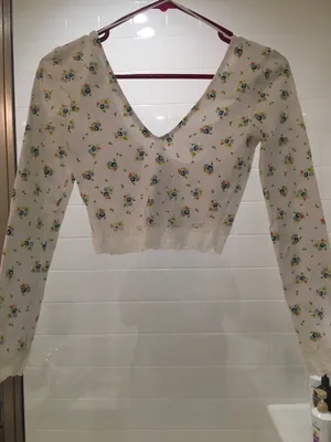 Urban Outfitters Gathered Front Floral Lace Crop Top thumbnail 4