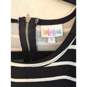 LuLaRoe‎ Amelia Dress Small Black White Striped Short Sleeve Pocket Fit Flare S thumbnail 2