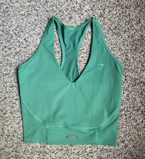 Whitney simmons gymshark crop tank thumbnail 2