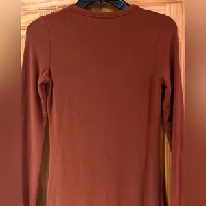 Aritzia Wilfred Free Button-Up‎ Knit Bodycon Midi Dress in Rich Chestnut Size XS thumbnail 6