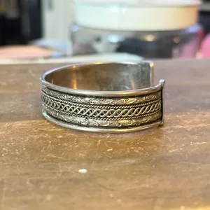 Vintage silver plated textured cuff bracelet thumbnail 5