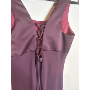 Y2K Betsy & Adam burgundy lace up back formal prom dress thumbnail 3