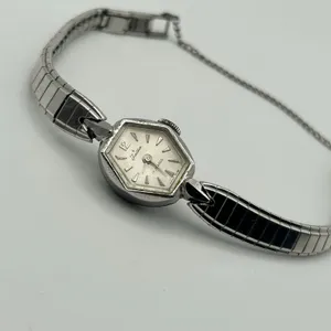 Vintage Tradition 17 Jewels Silver-tone Mechanical Ladies' Watch New Battery thumbnail 4