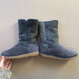 UGG Classic Short Heritage BOOTS thumbnail 2
