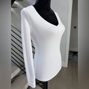 Basic Casual White V thumbnail 7