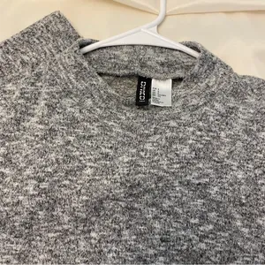 H&M Divided‎ Heather Grey Knit Mock Neck Sweater Top thumbnail 3