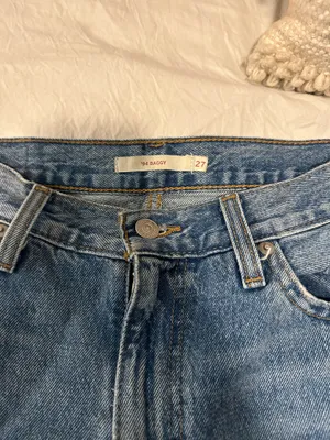 94 Baggy Levi’s Jeans Women’s thumbnail 2