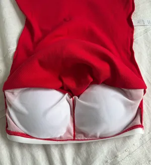 SUUKSESS Amazon padded cotton rib high neck red tank thumbnail 2