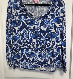 Lilly‎ Pulitzer Navy and White Blouse thumbnail 1