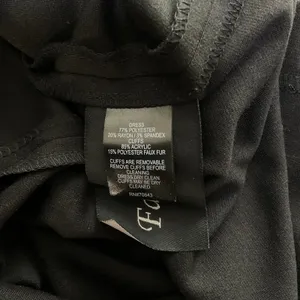 Jessica Howard Black Sheath Dress Removable Faux Fur Cuffs Size 10 Cocktail thumbnail 3