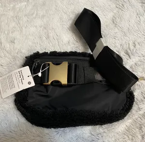 Lululemon Everywhere Fleece Belt Bag thumbnail 4