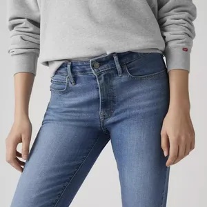 Levi’s 711 Skinny Jeans Size 27 Eternal Indigo Mid-Wash NWOT thumbnail 6