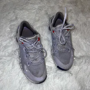 Nike Free Women’s Metcon Sneakers Size 9 Light Purple with Blue Detail thumbnail 3